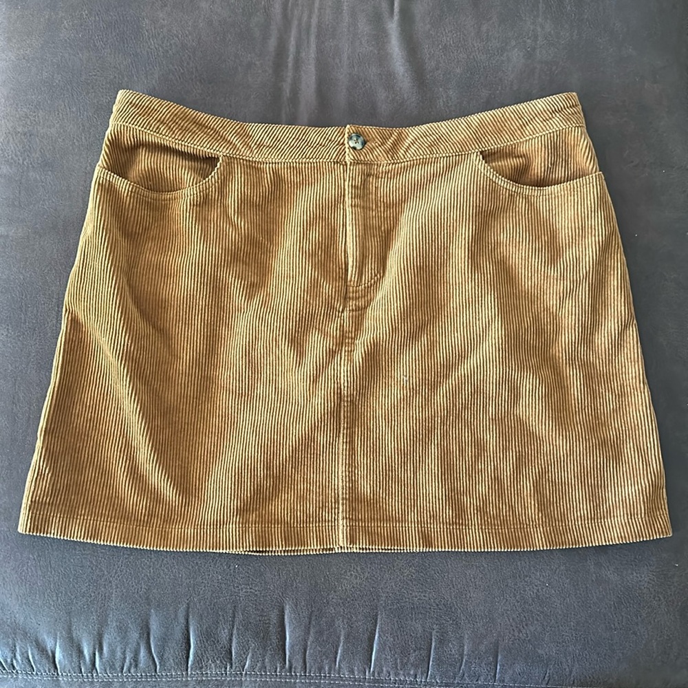 Women’s Forever 21 Corduroy Skirt in size 3X